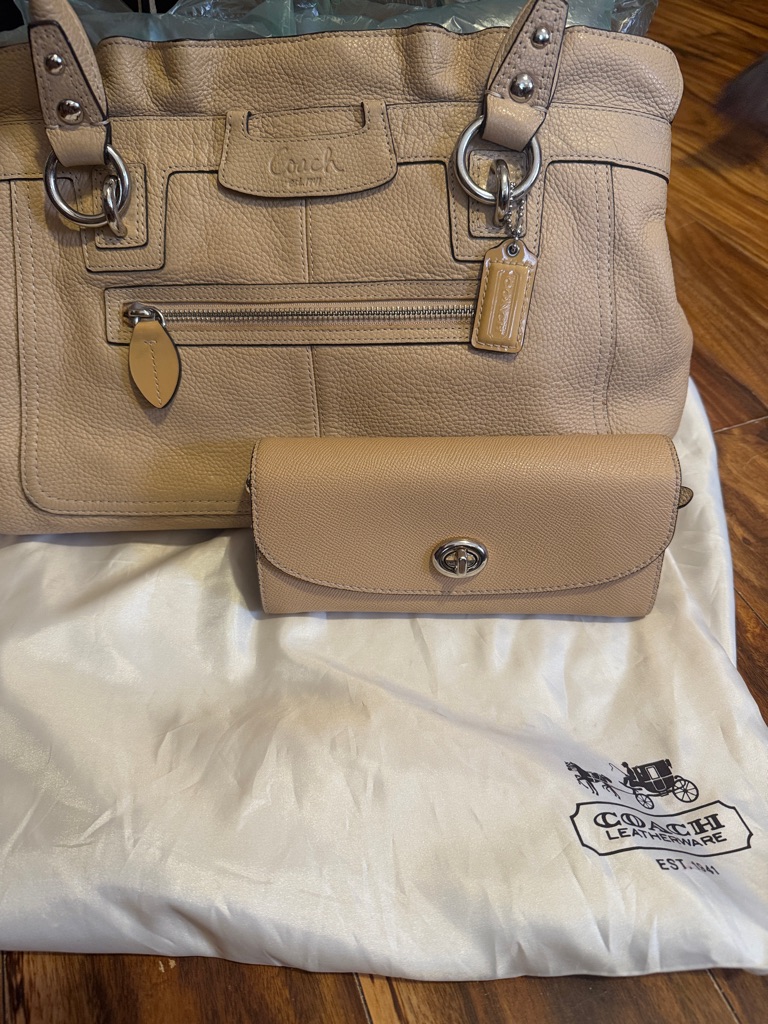 Coach Penelope Shoulder Satchel Handbag F14682 W Matching Wallet Rare/Vintage